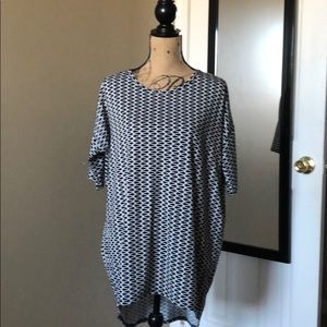 🗣LAST CALL☎️💲5️⃣Lularoe Irma‼️